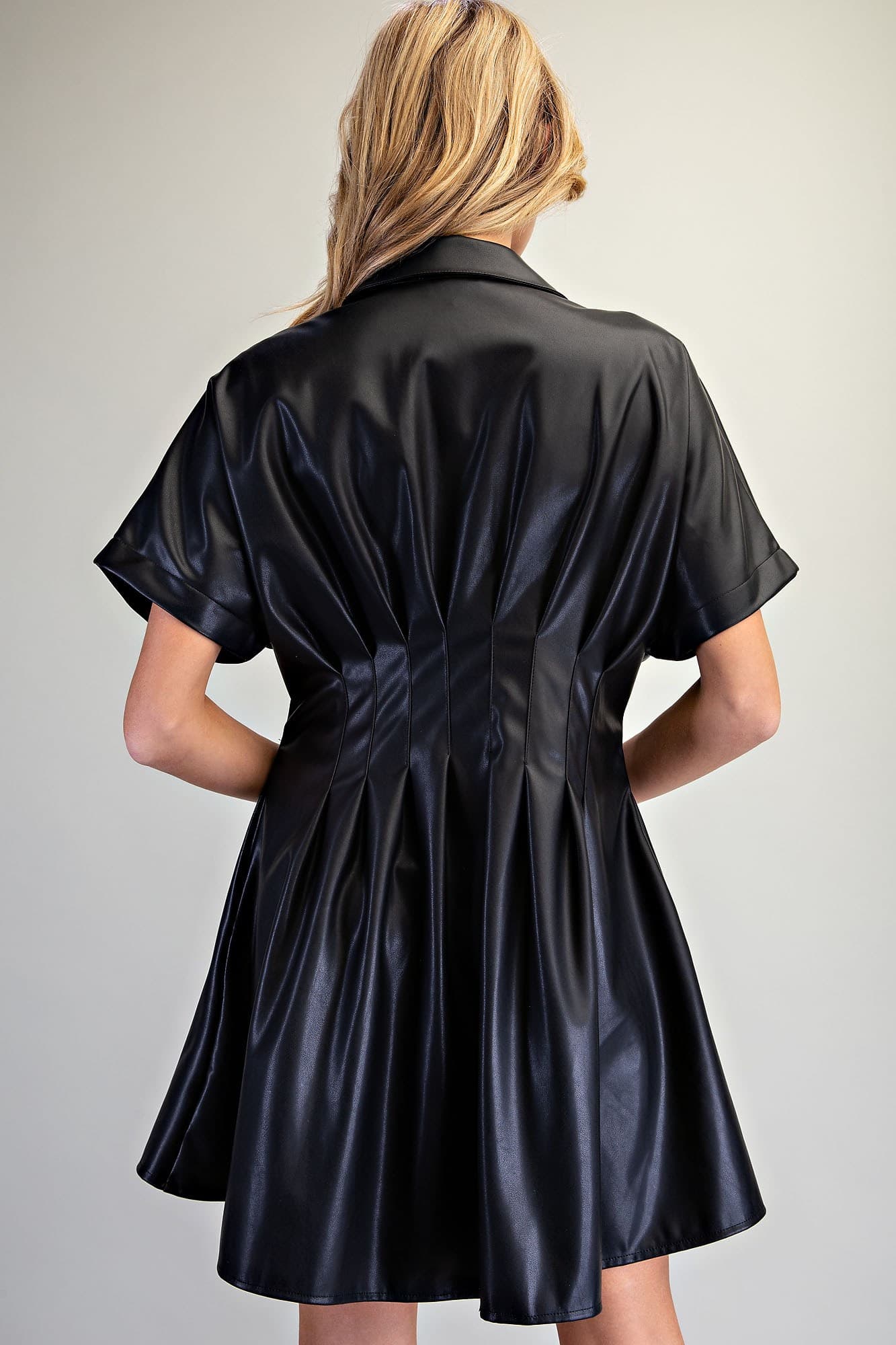 DK16186 - BLACK