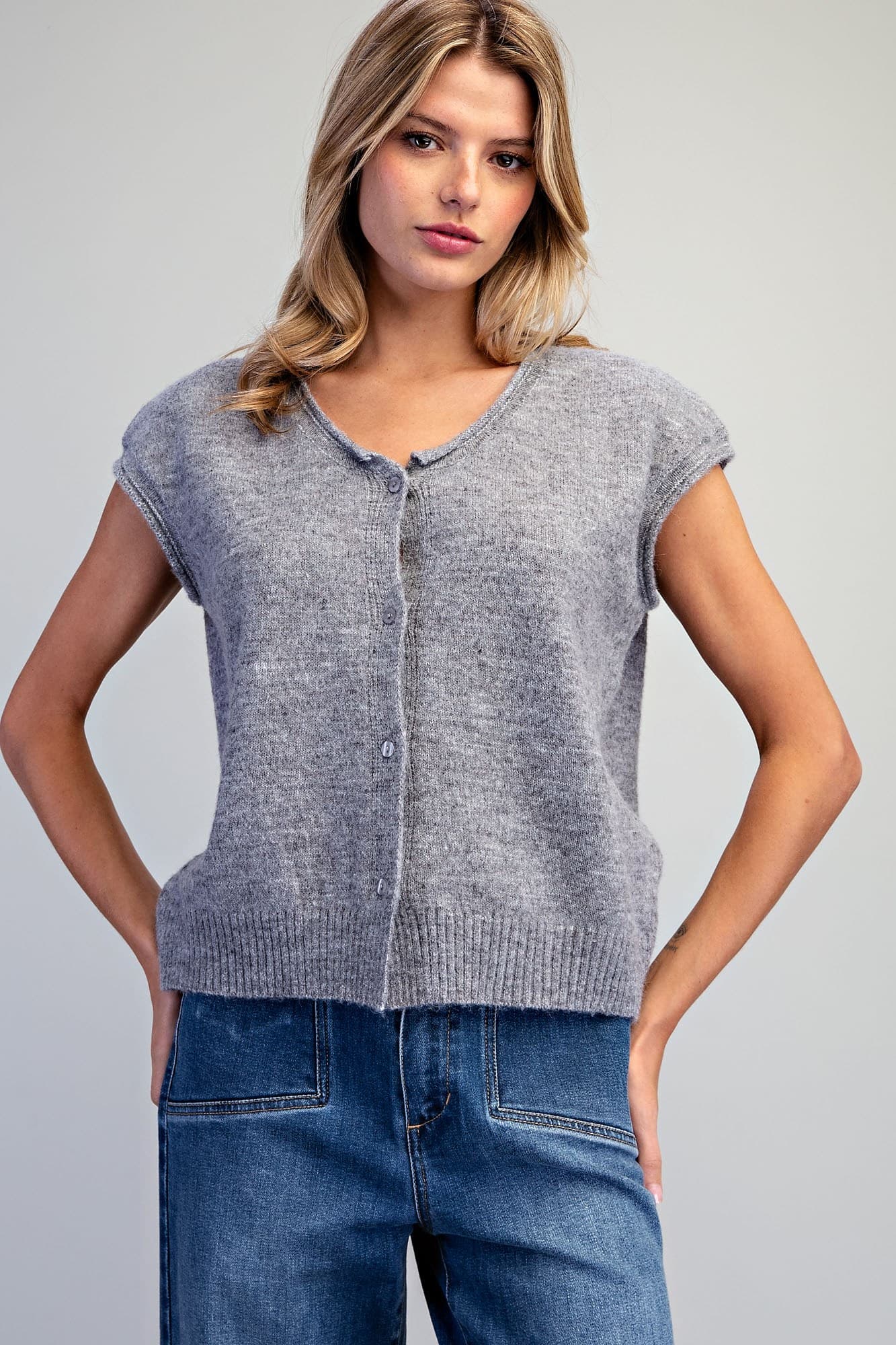 SJK16611 - H.GREY