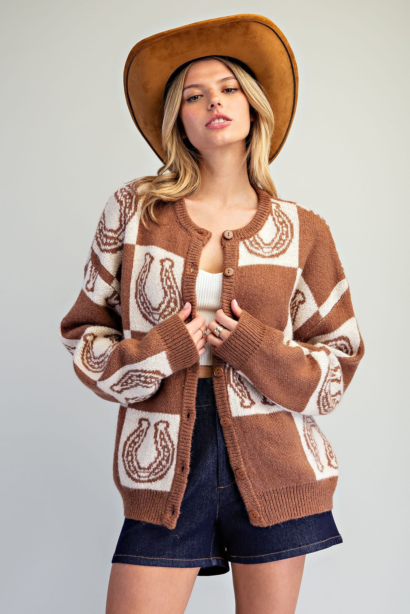 SJH17049 - WALNUT