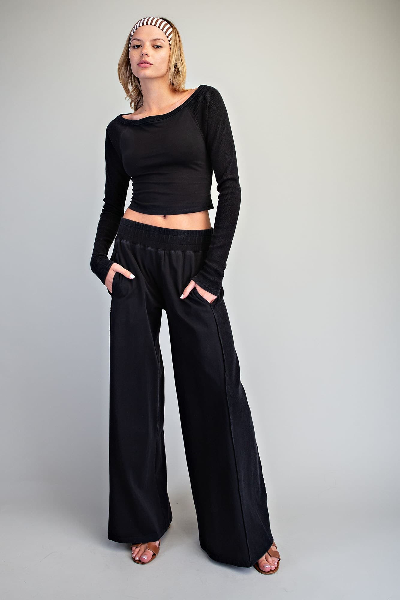 PK16568 - ASH BLACK