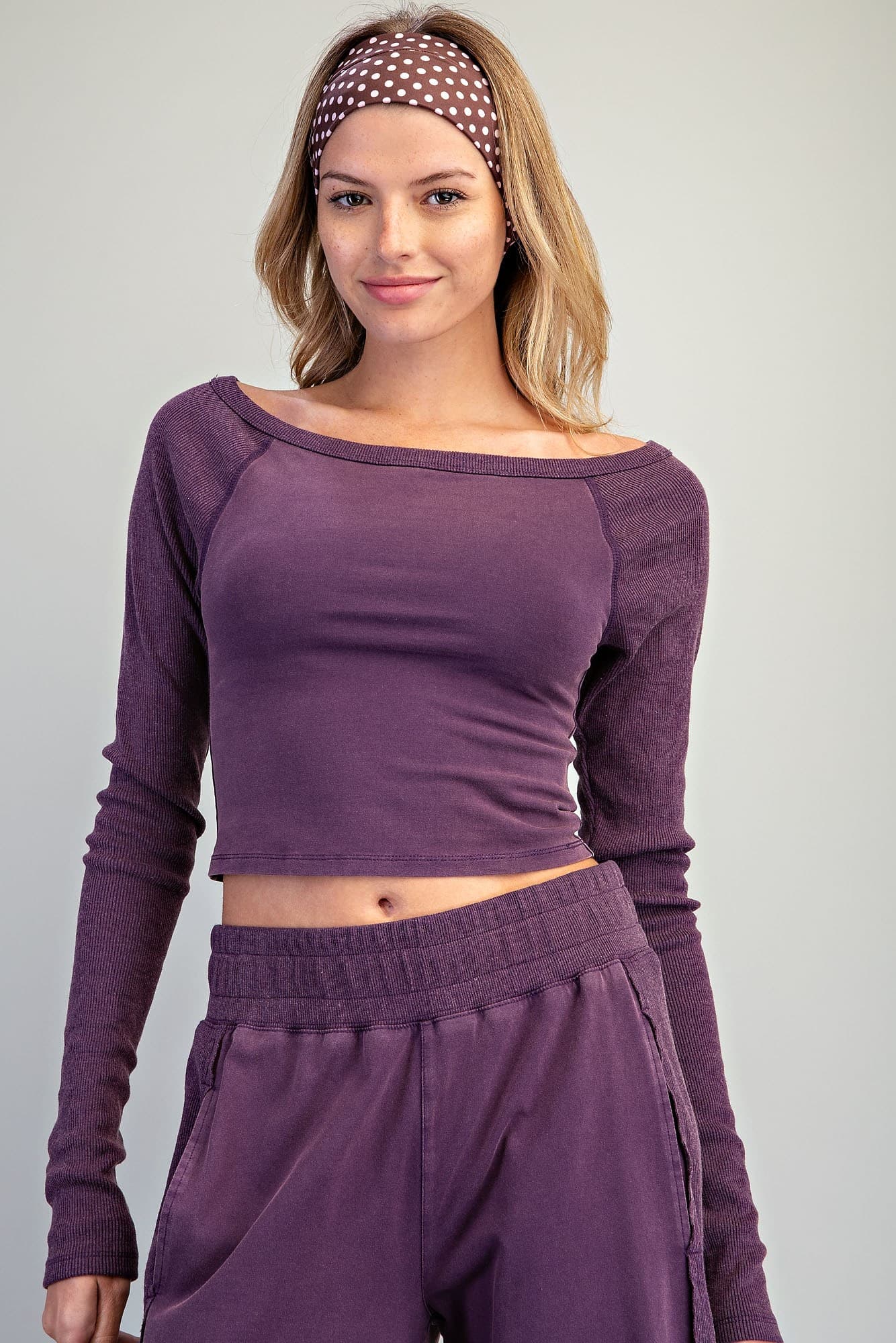 TK16569 - PLUM