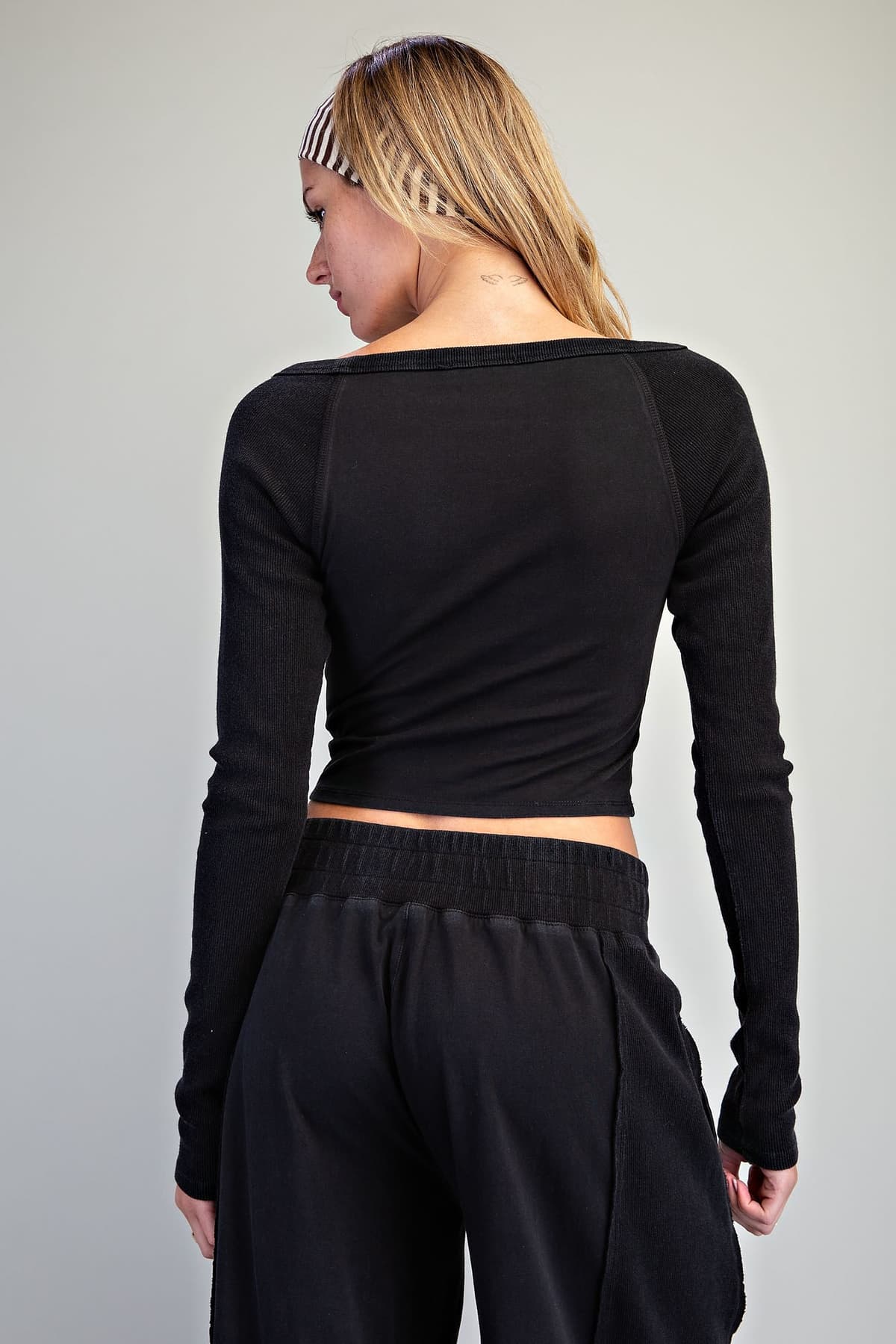 TK16569 - ASH BLACK