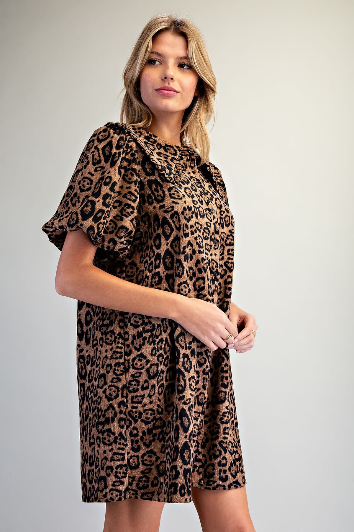 DK16708 - LEOPARD
