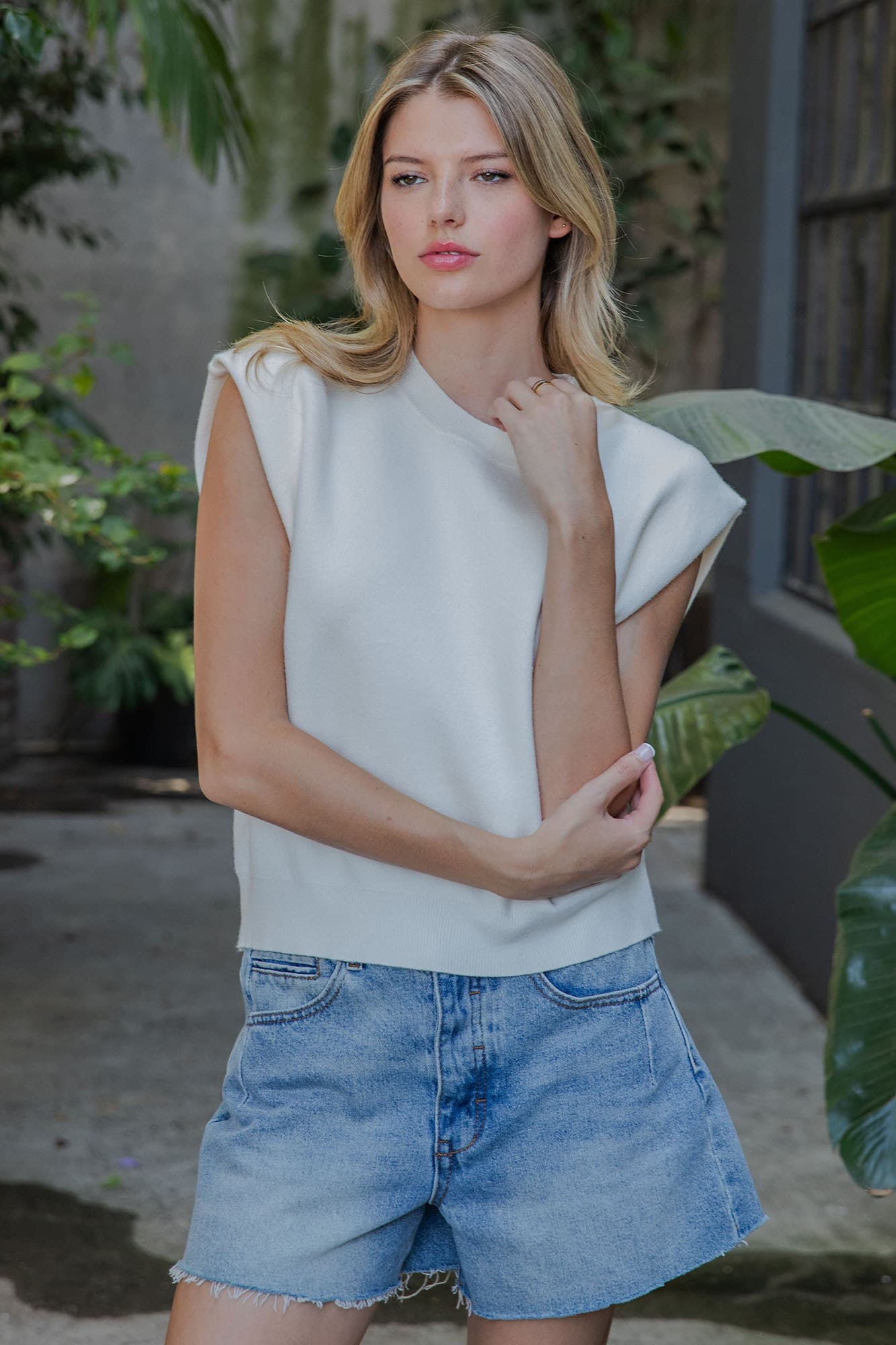 SK16856 - OFF WHITE