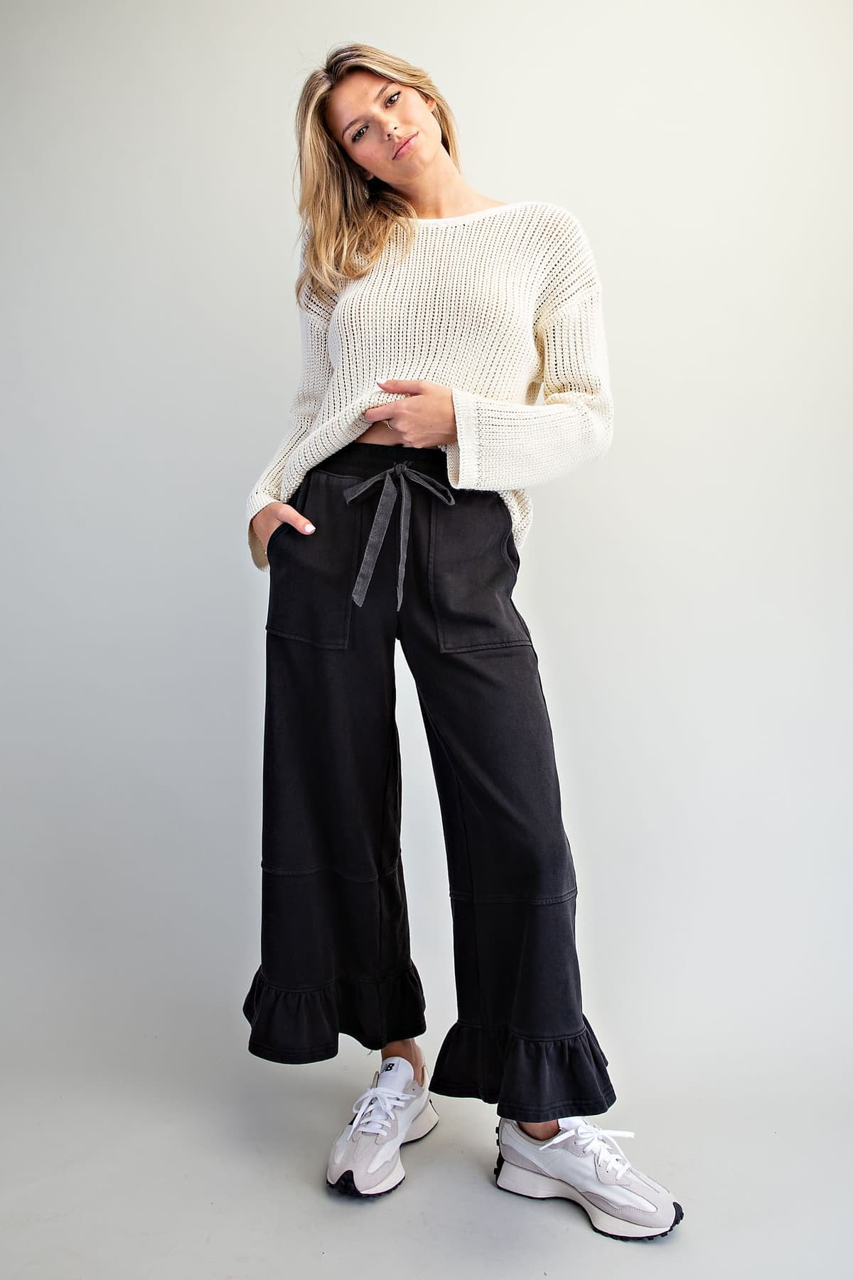 PH17007 - ASH BLACK