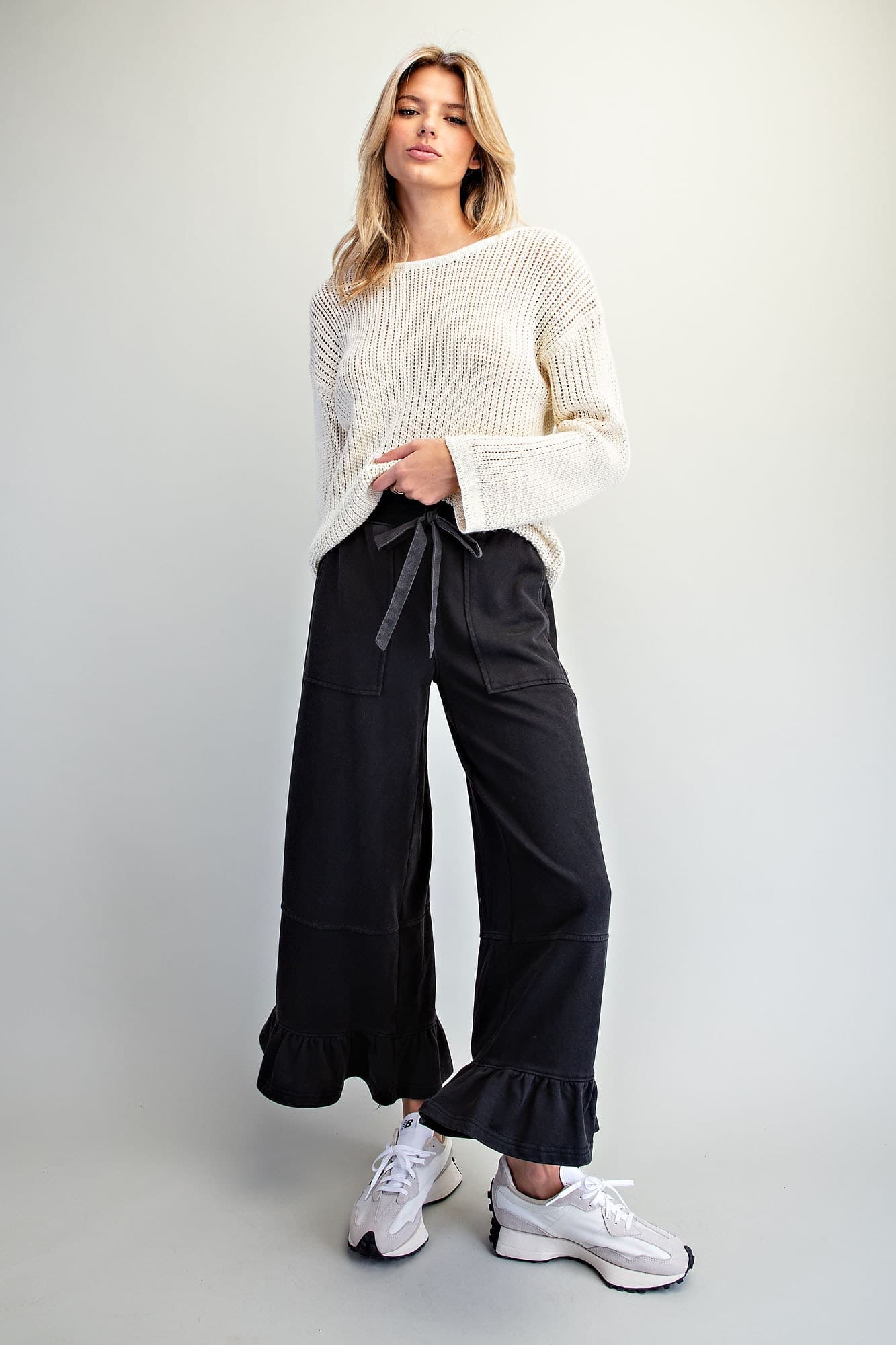 PH17007 - ASH BLACK