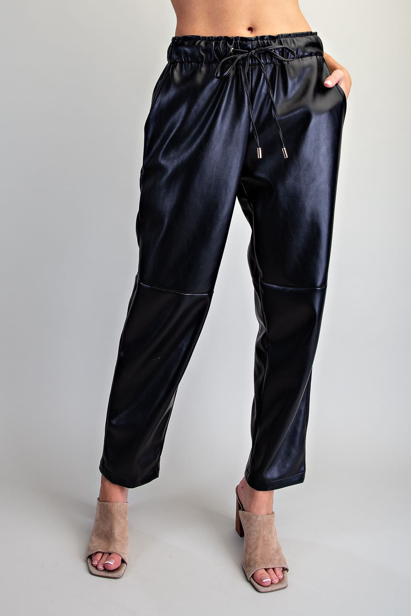 PK16662 - BLACK