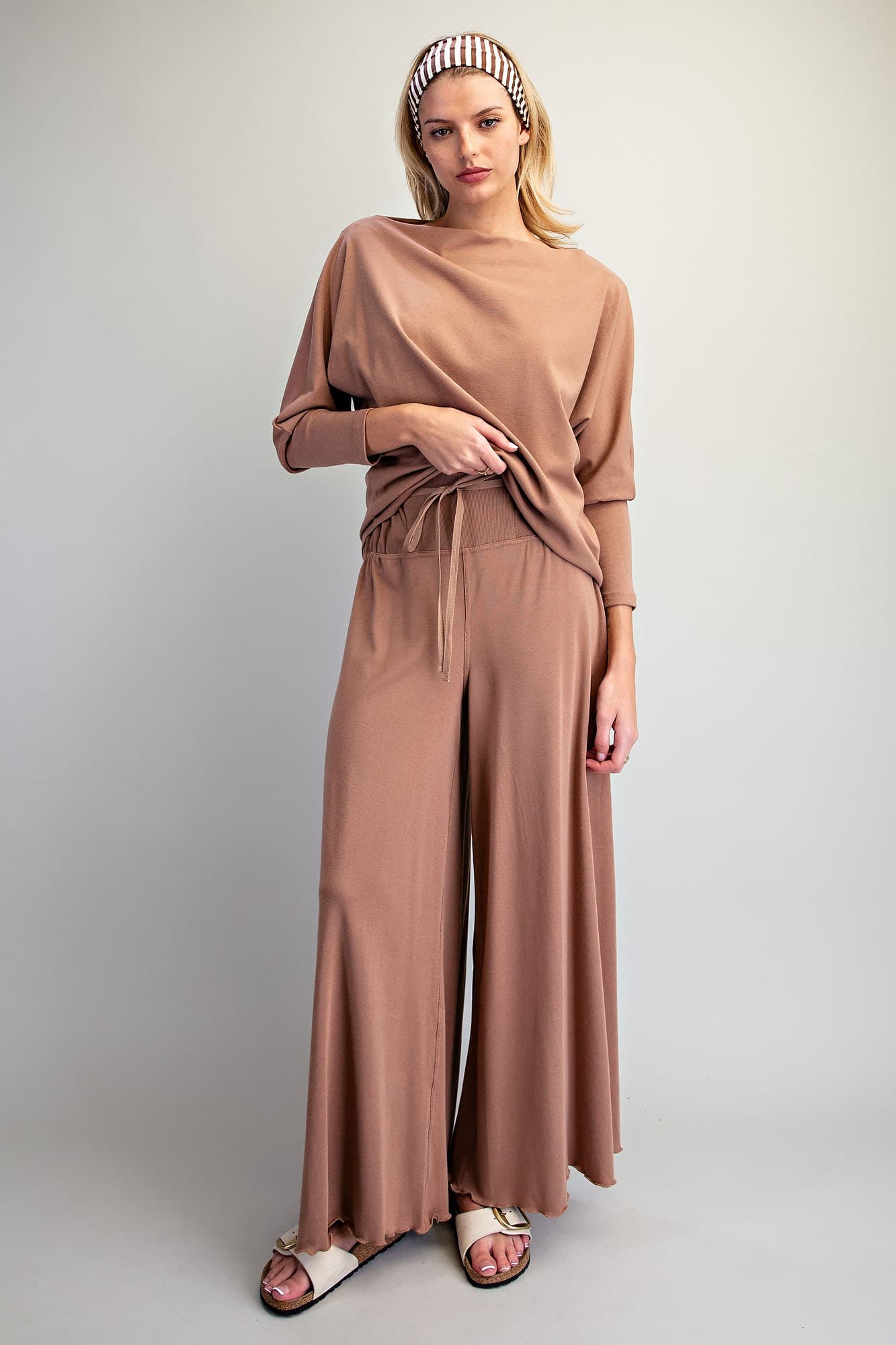 PK16565 - TOASTED ALMOND