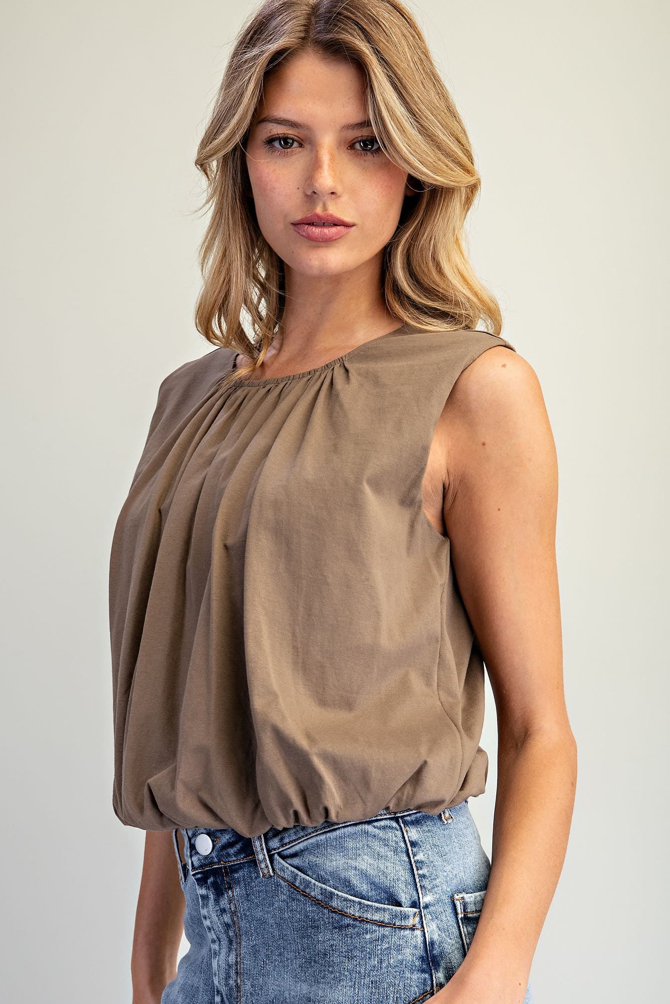 TK16905 - OLIVE