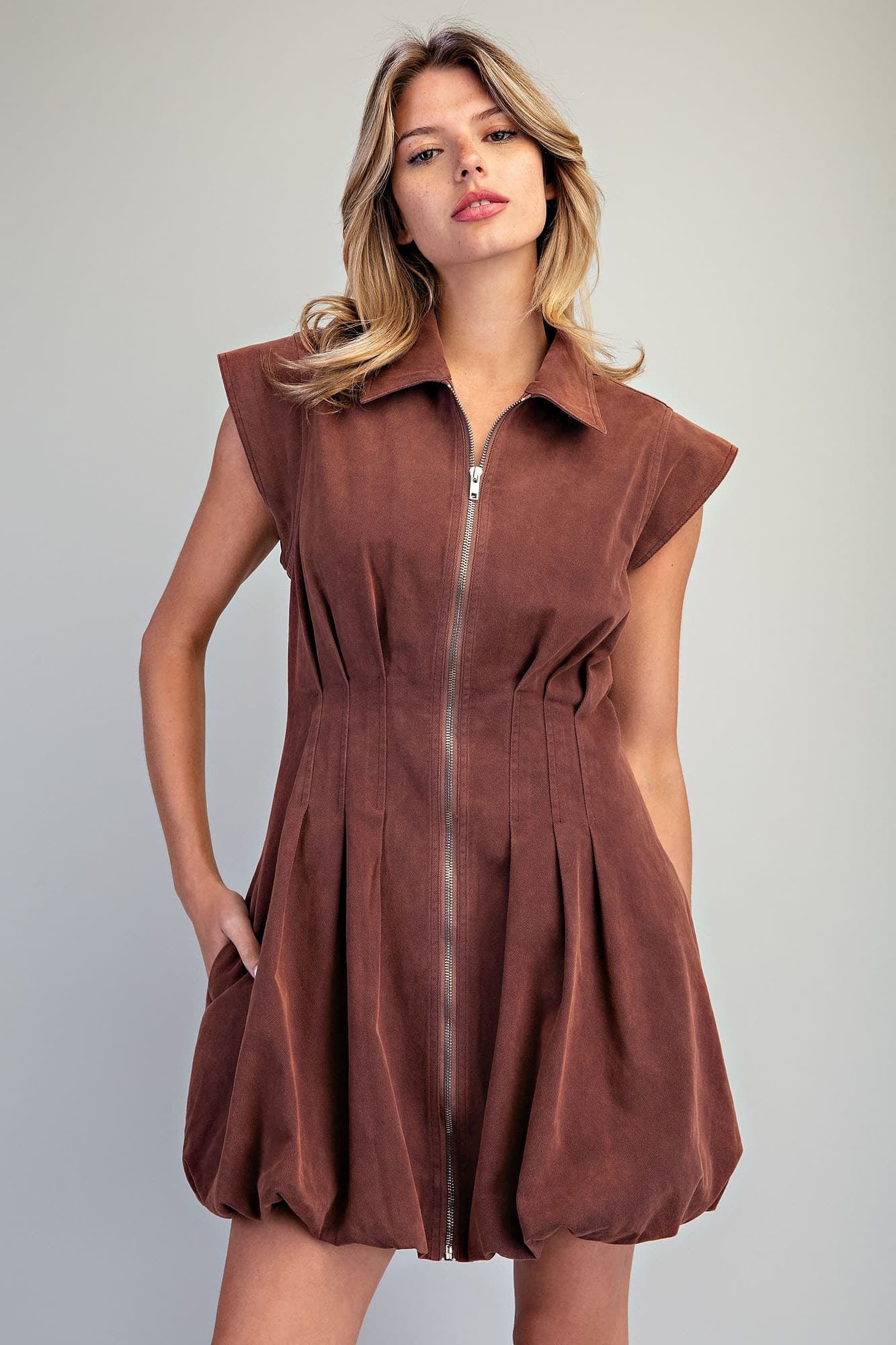 DH17146 - CHERRYWOOD