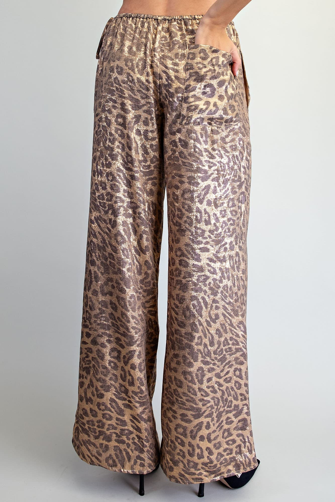 PH15864 - GOLDEN LEOPARD