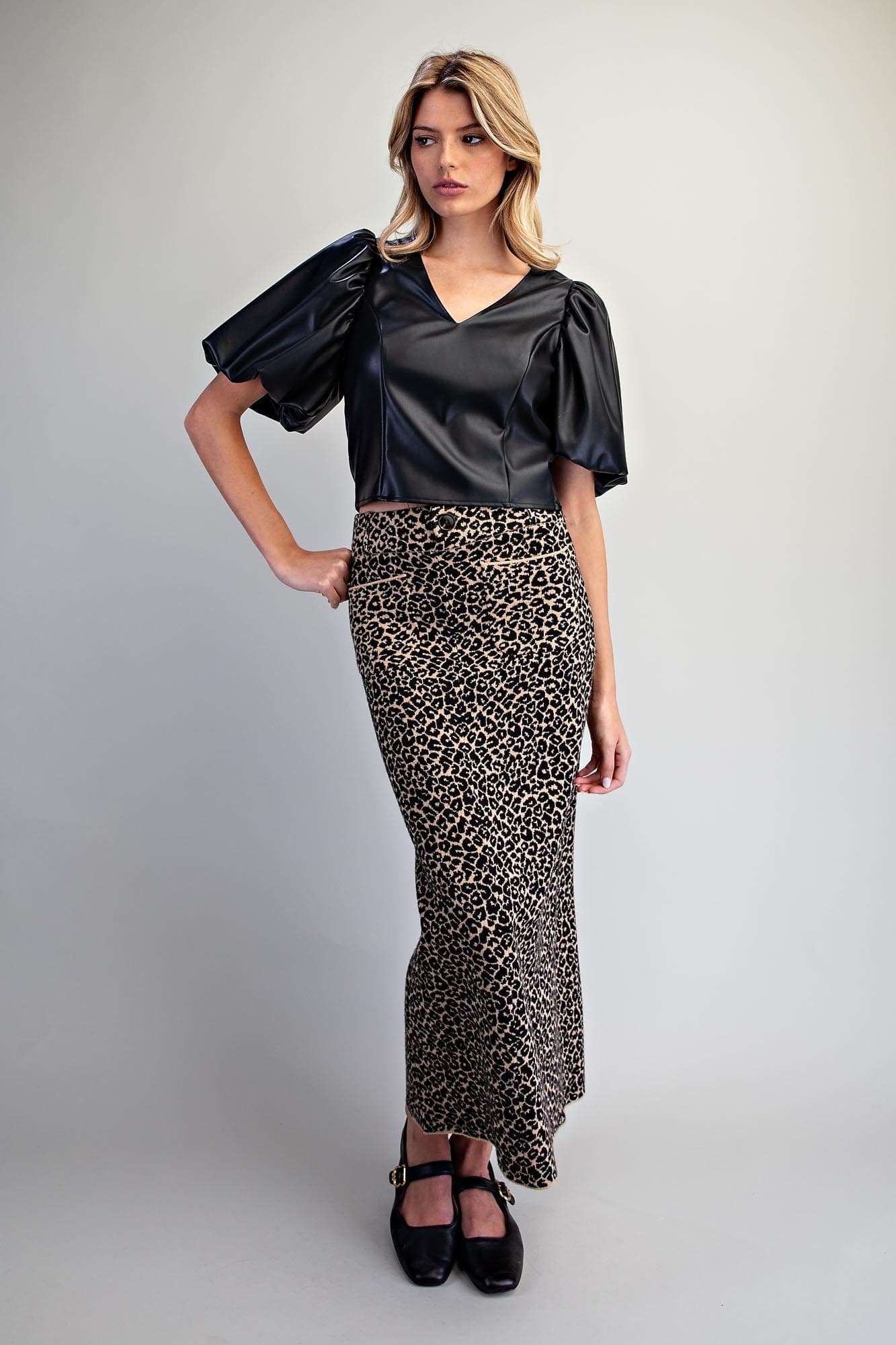 TK16846 - BLACK