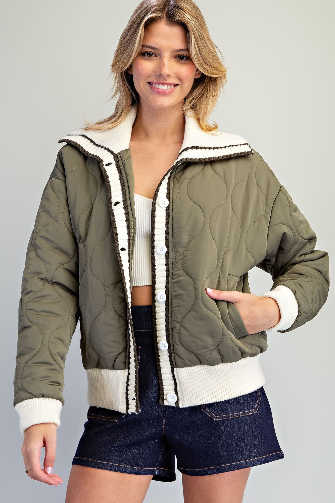JK16535 - OLIVE