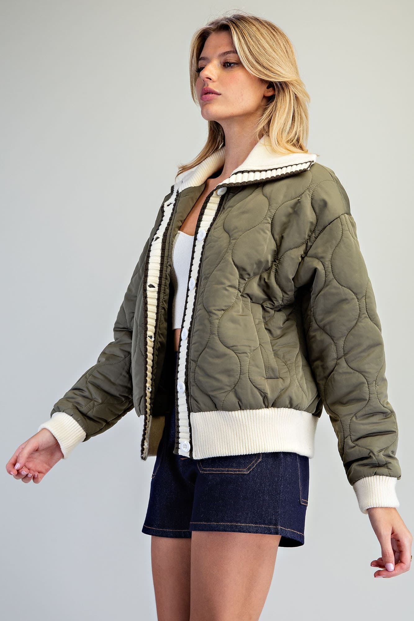 JK16535 - OLIVE