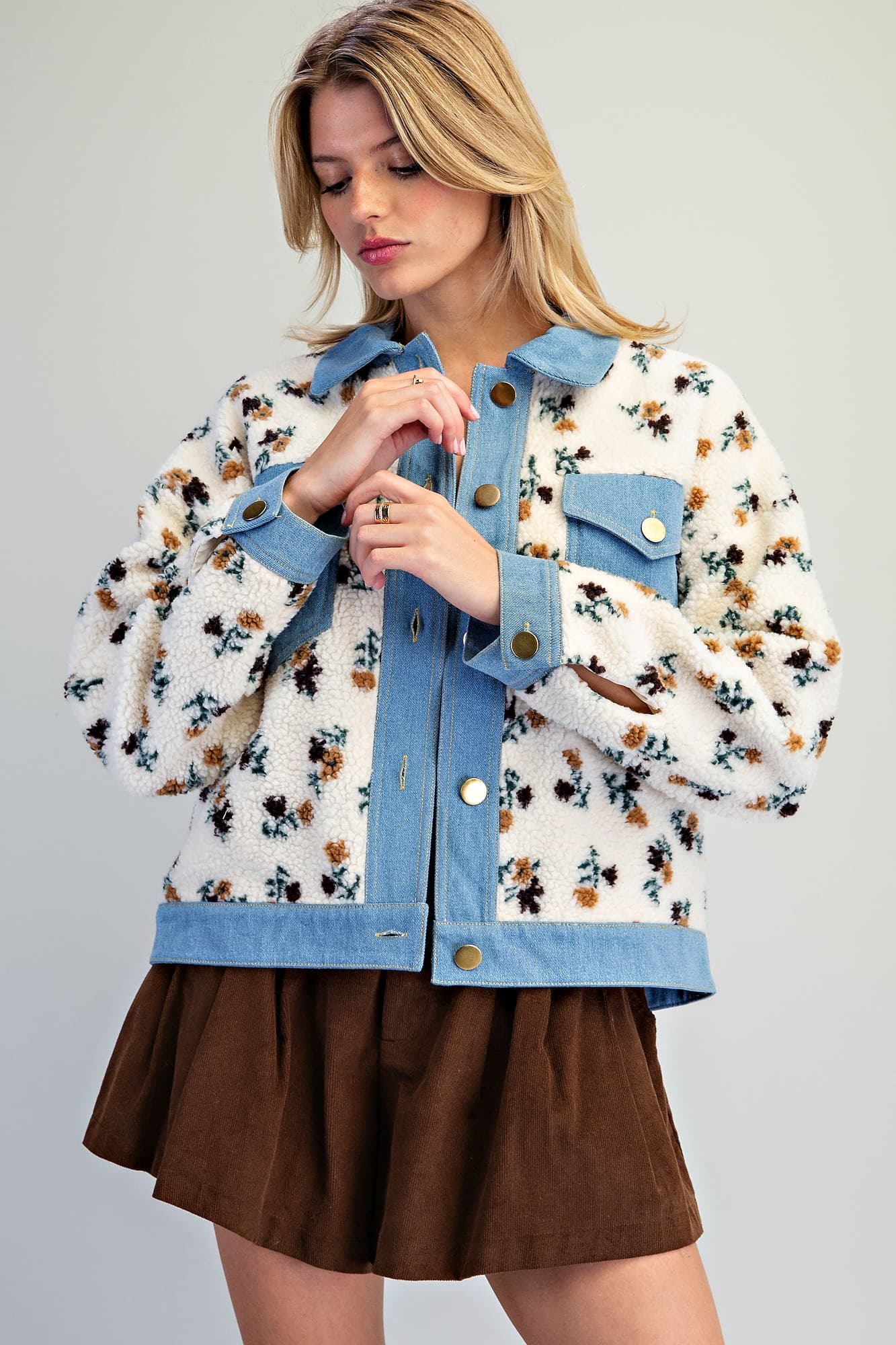 JH17221 - IVORY FOREST