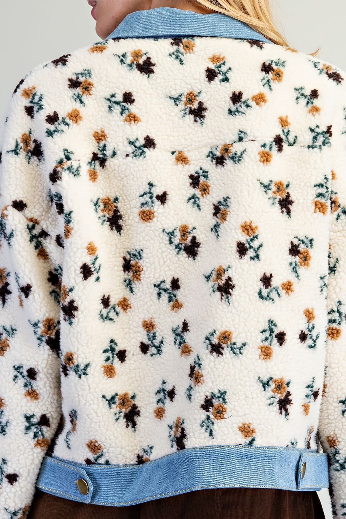 JH17221 - IVORY FOREST