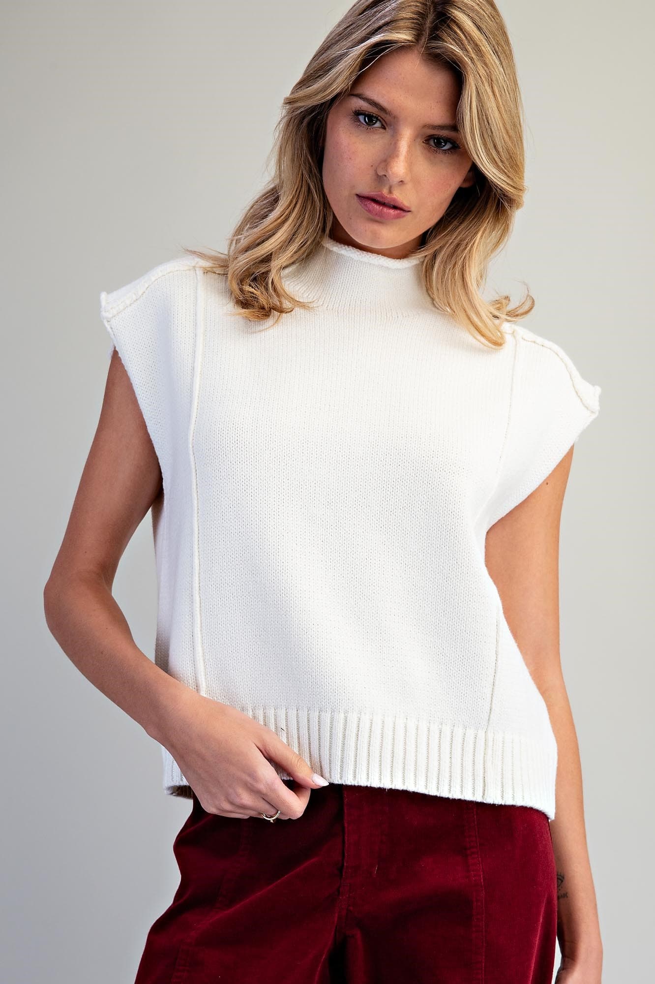 SK16913 - OFF WHITE
