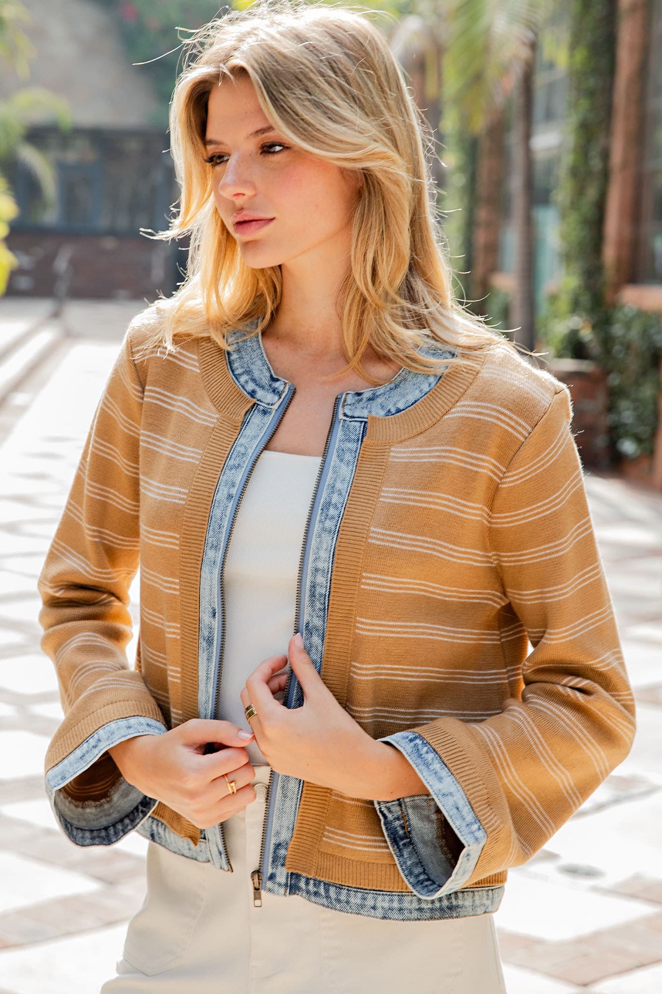 SJH17294 - TOASTED ALMOND
