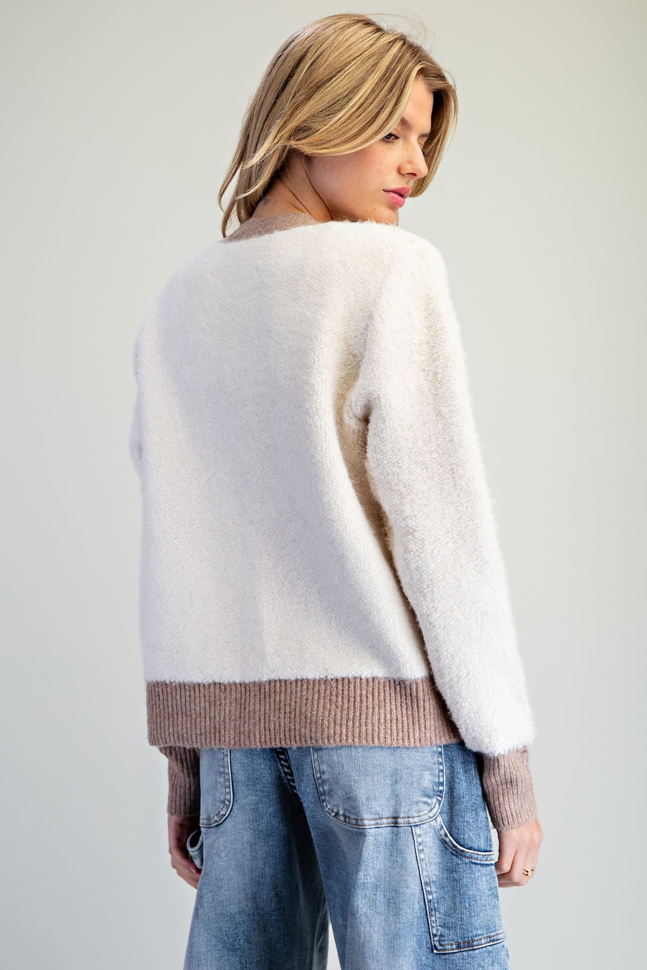 SJK16387 - OATMEAL