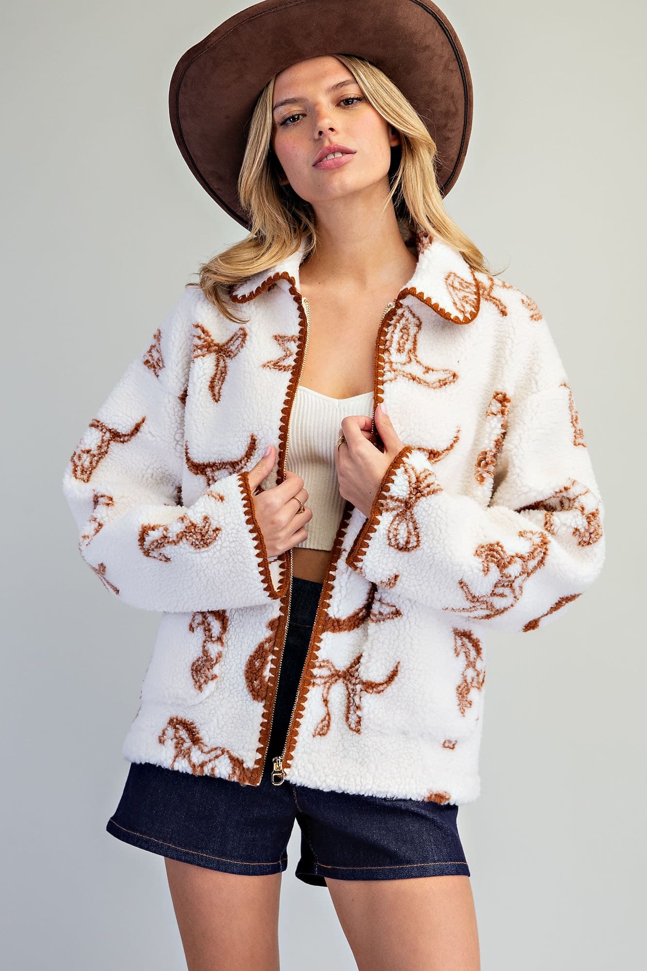 JH17423 - ALMOND LATTE