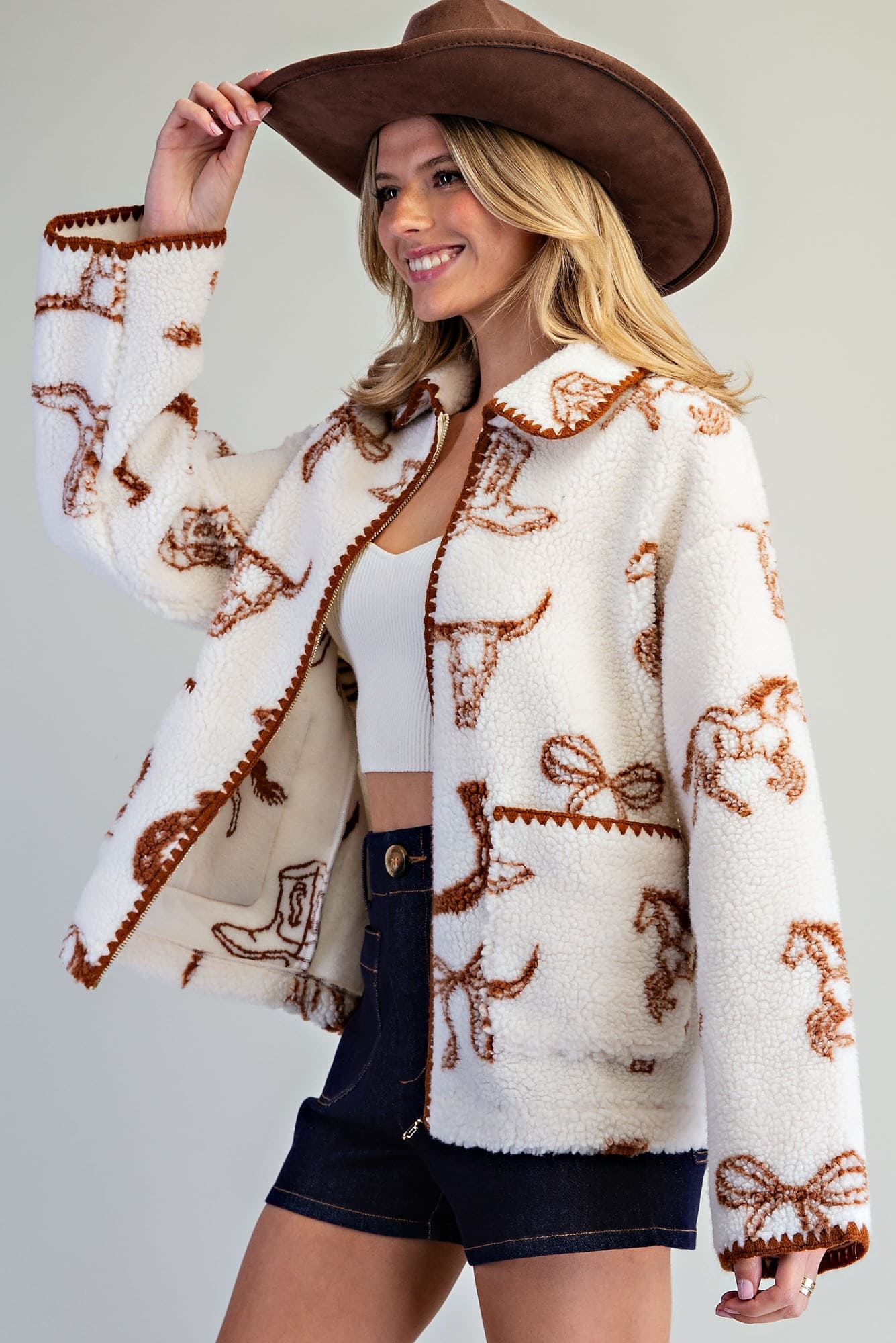 JH17423 - ALMOND LATTE