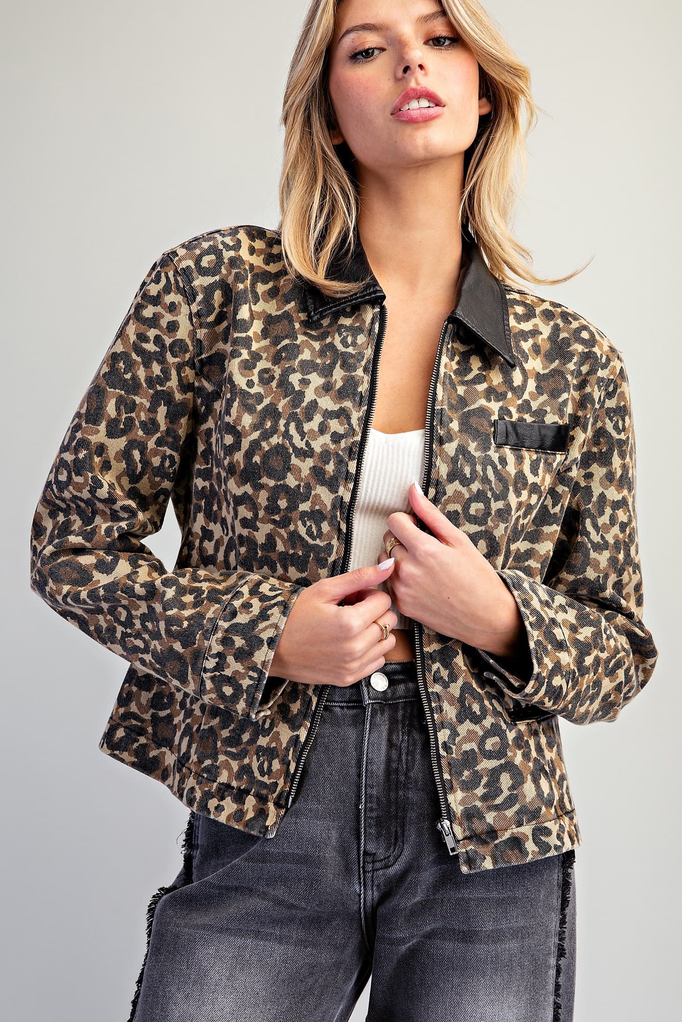 JK16978 - LEOPARD