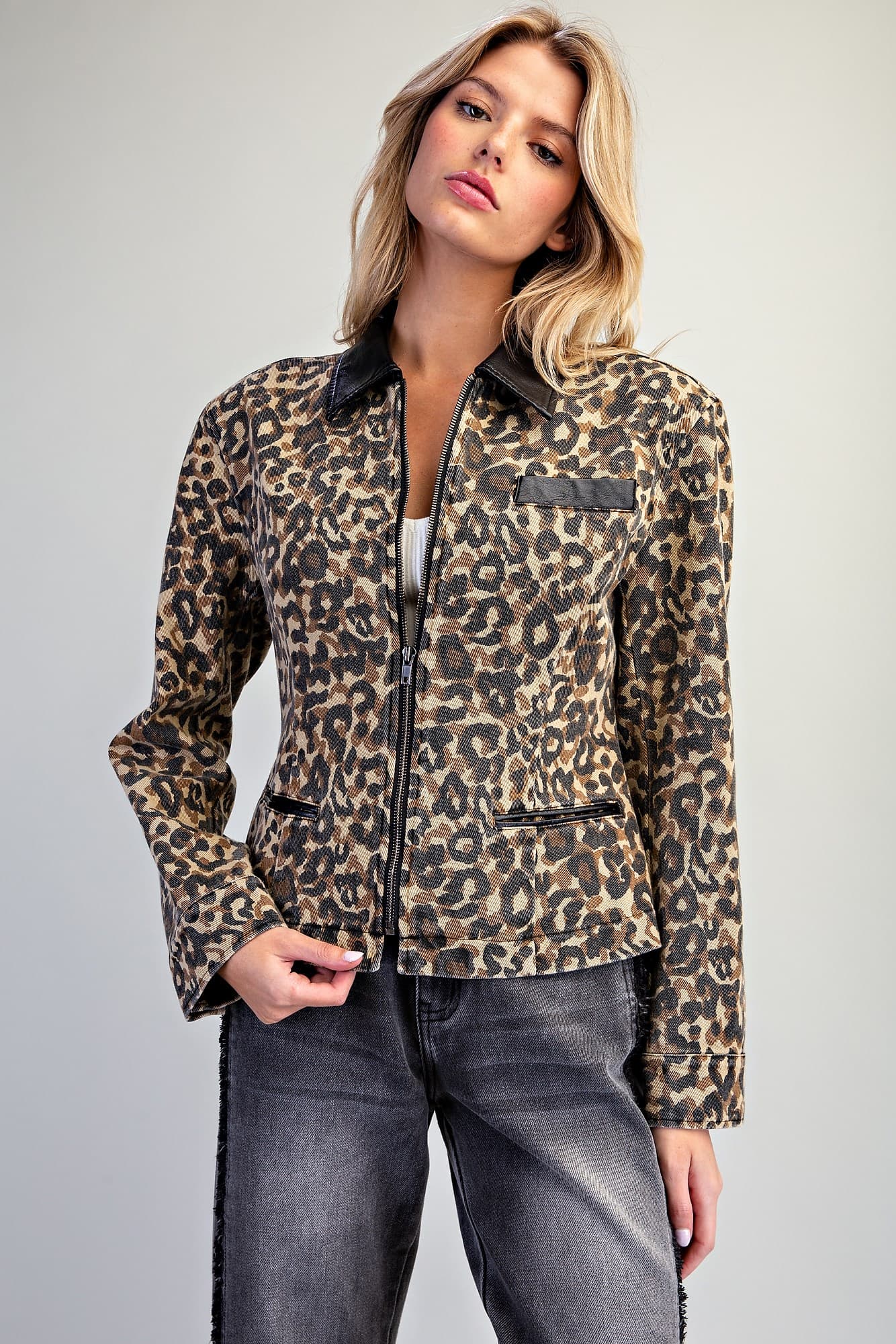 JK16978 - LEOPARD