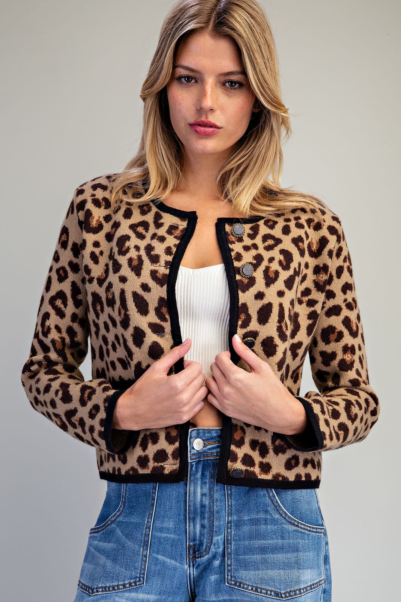 SJK16390 - LEOPARD