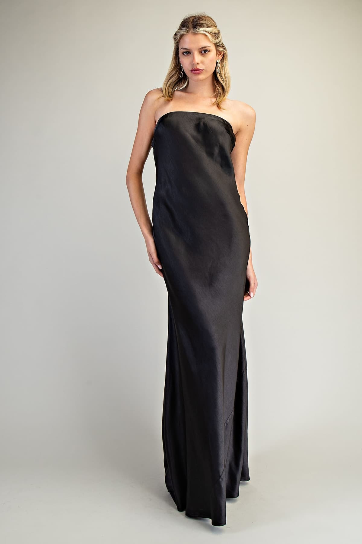 DK11000 - BLACK