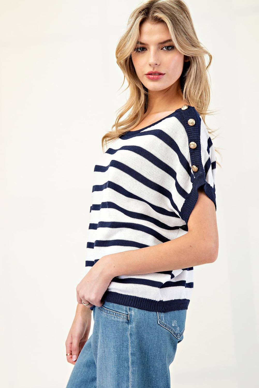 SG8903 - NAVY