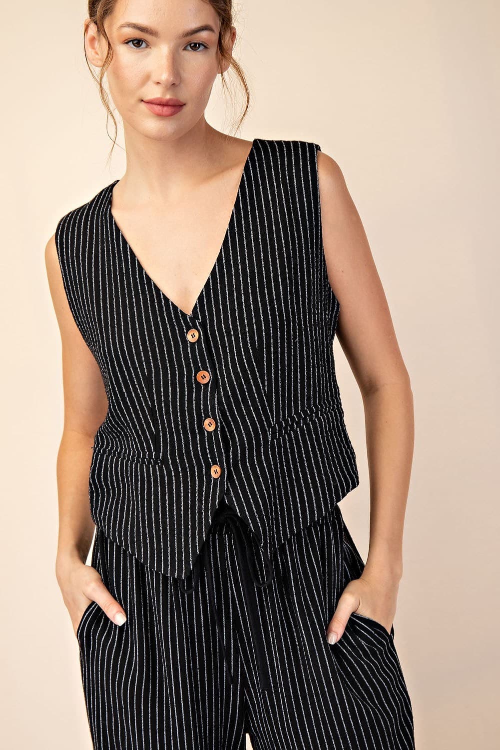 JK9047 - BLACK