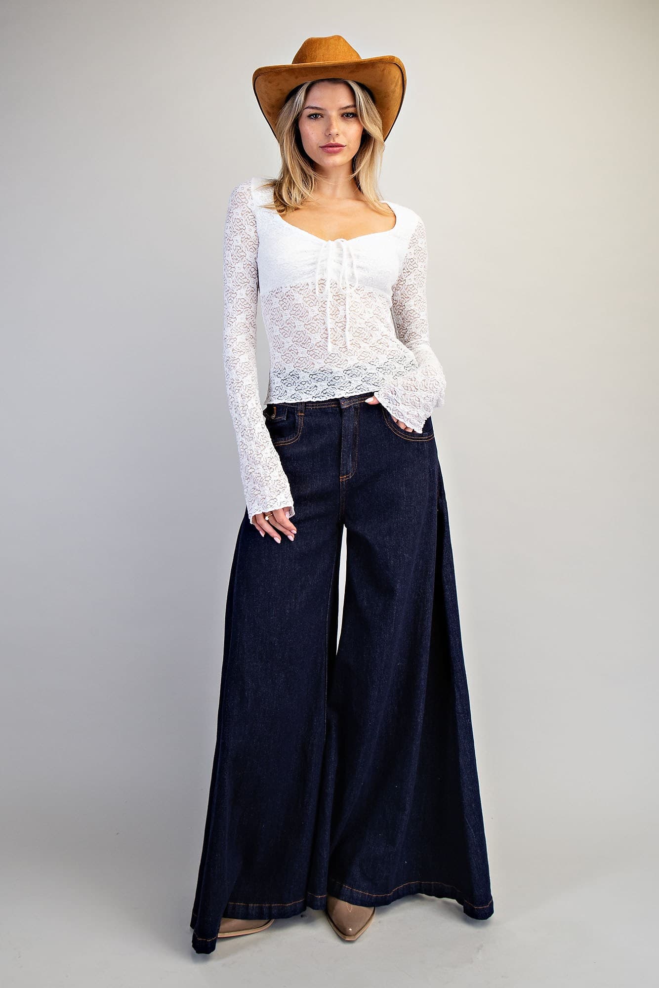 TH12045 - IVORY
