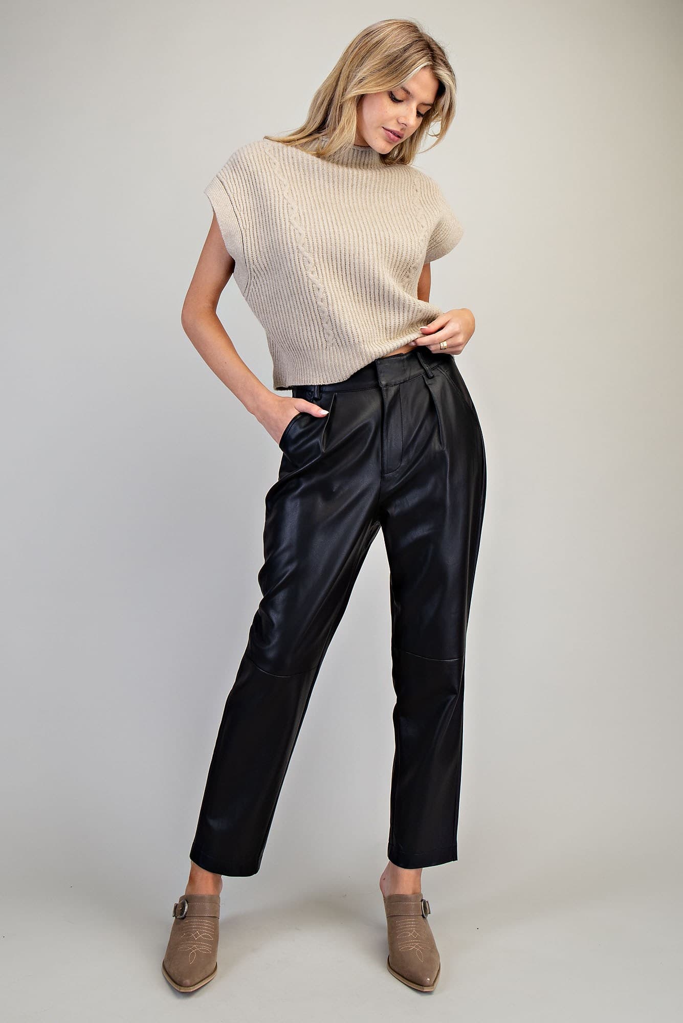 PK11246 - BLACK