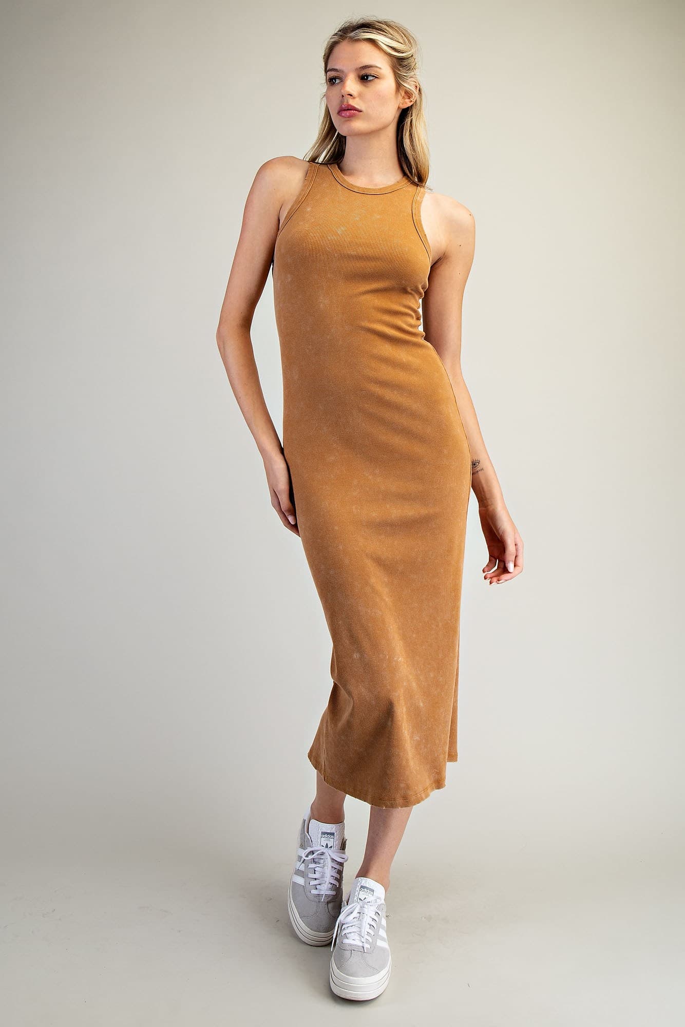 DK11469 - BROWN SUGAR