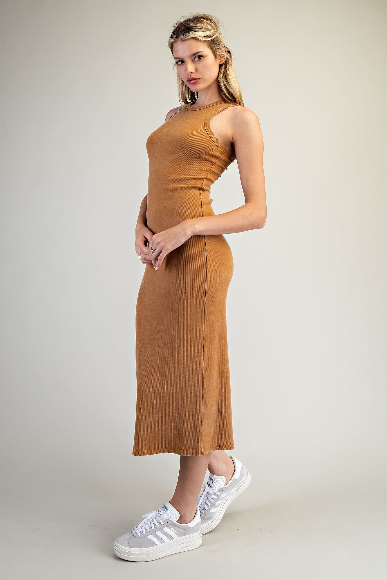 DK11469 - BROWN SUGAR