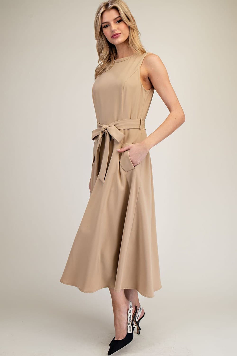 DK11709 - TAUPE