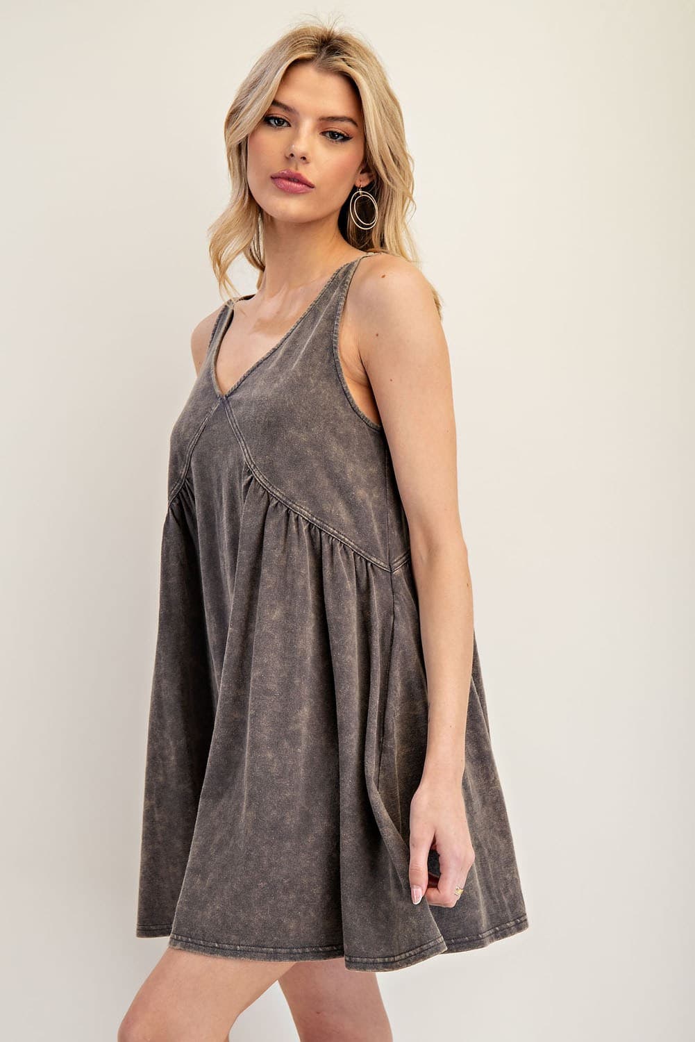 DH12234 - ASH BLACK