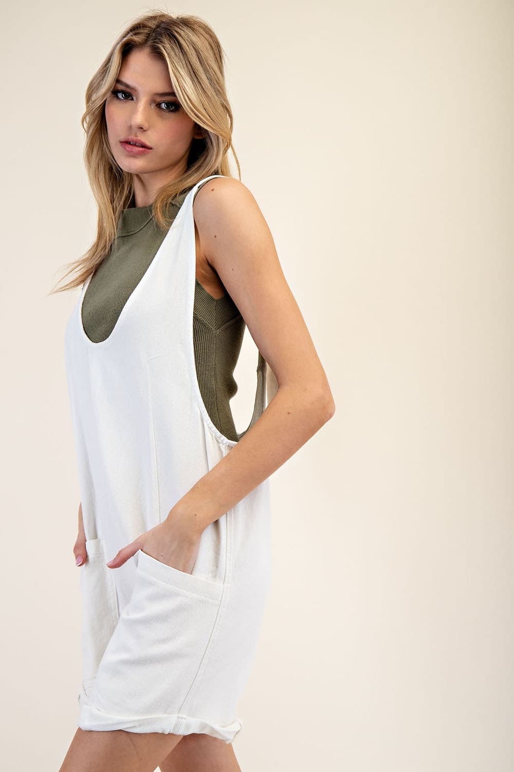 BK11916 - OFF WHITE