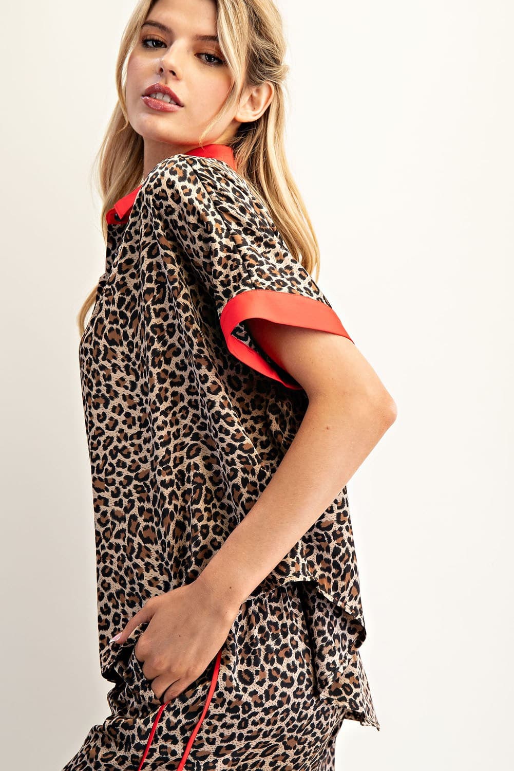 TK14117 - RED LEOPARD