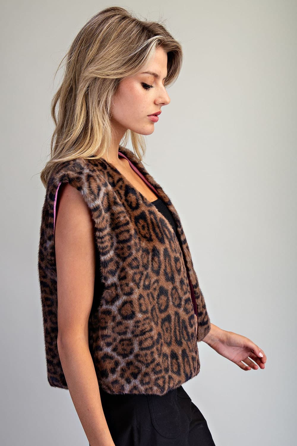 JH12869 - BROWN