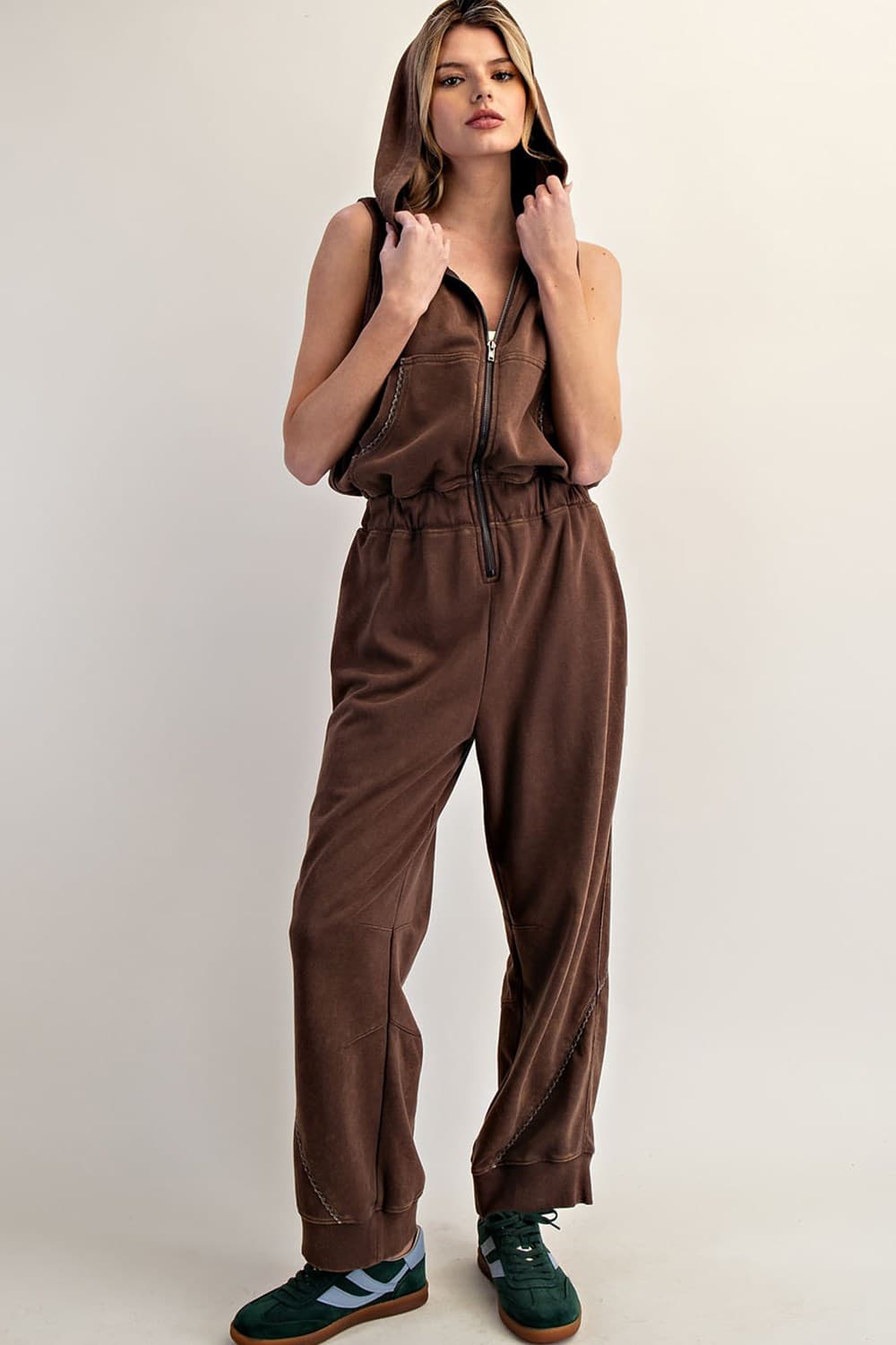 BK14101 - WALNUT