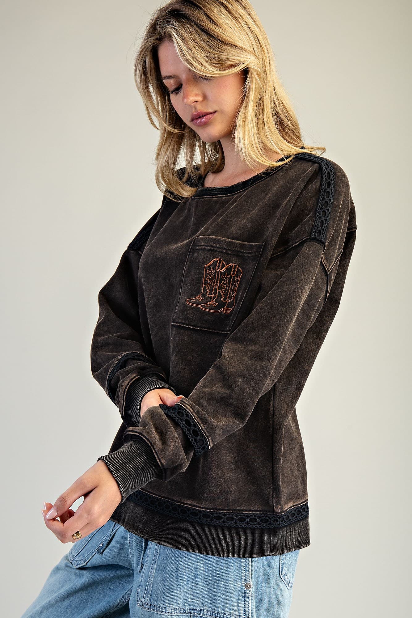 TH15124 - ASH BLACK