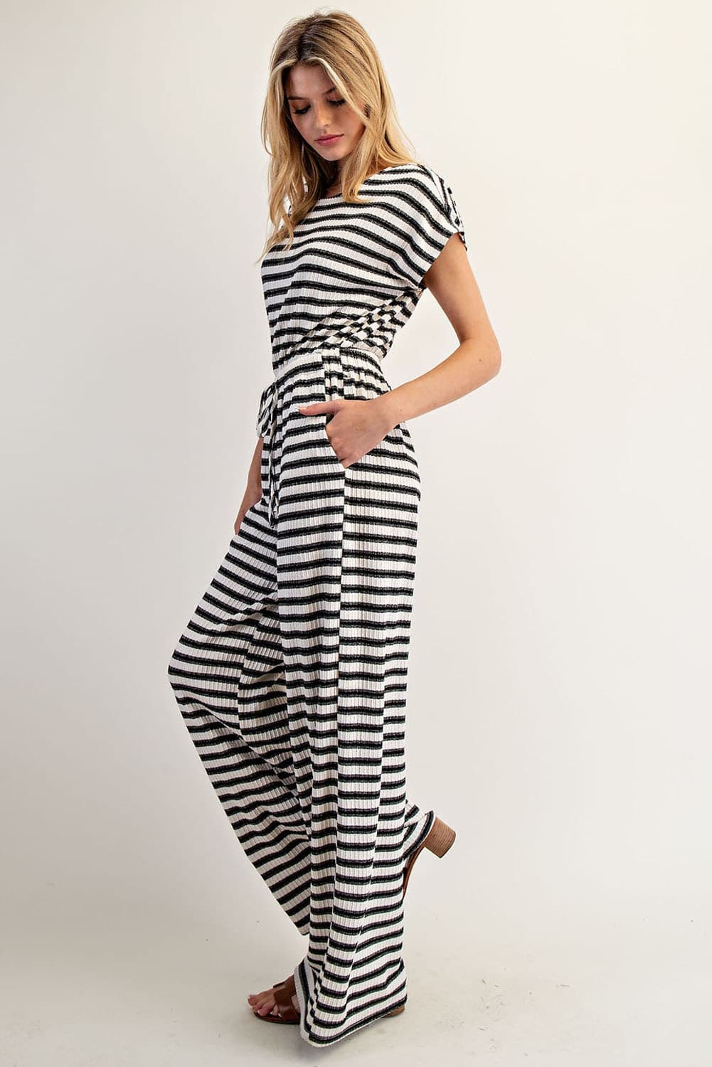 BK14297 - BLACK CREAM STRIPE