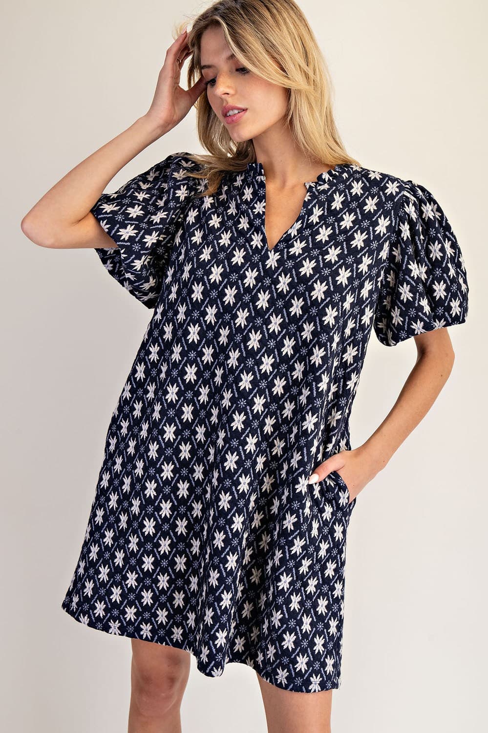 DH15227 - NAVY