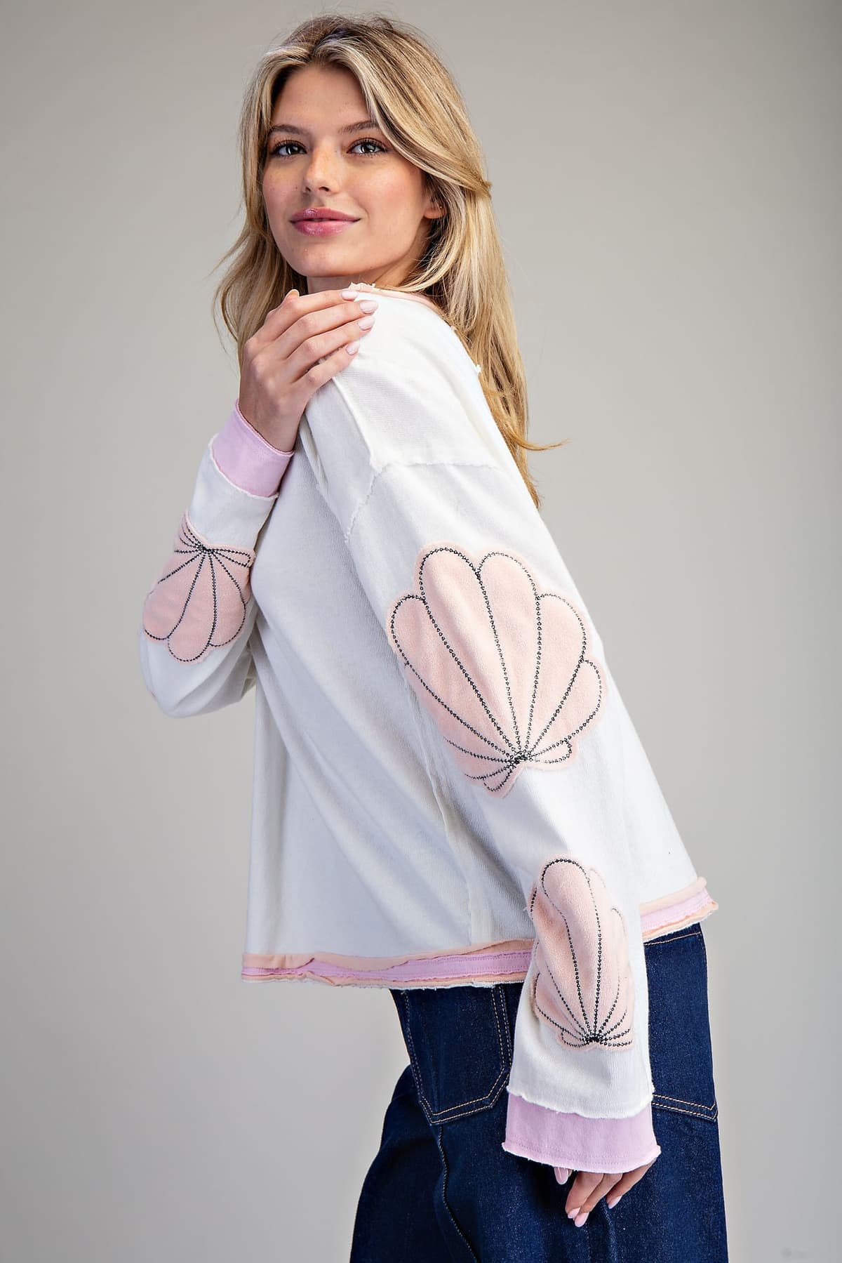 TH15275 - SHELL WHISPER