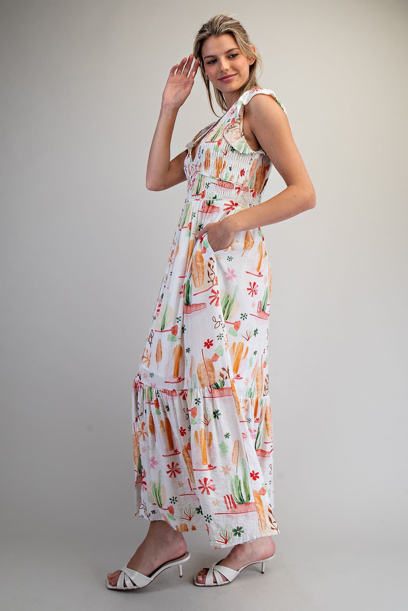 DK14649 - WHITE GARDEN