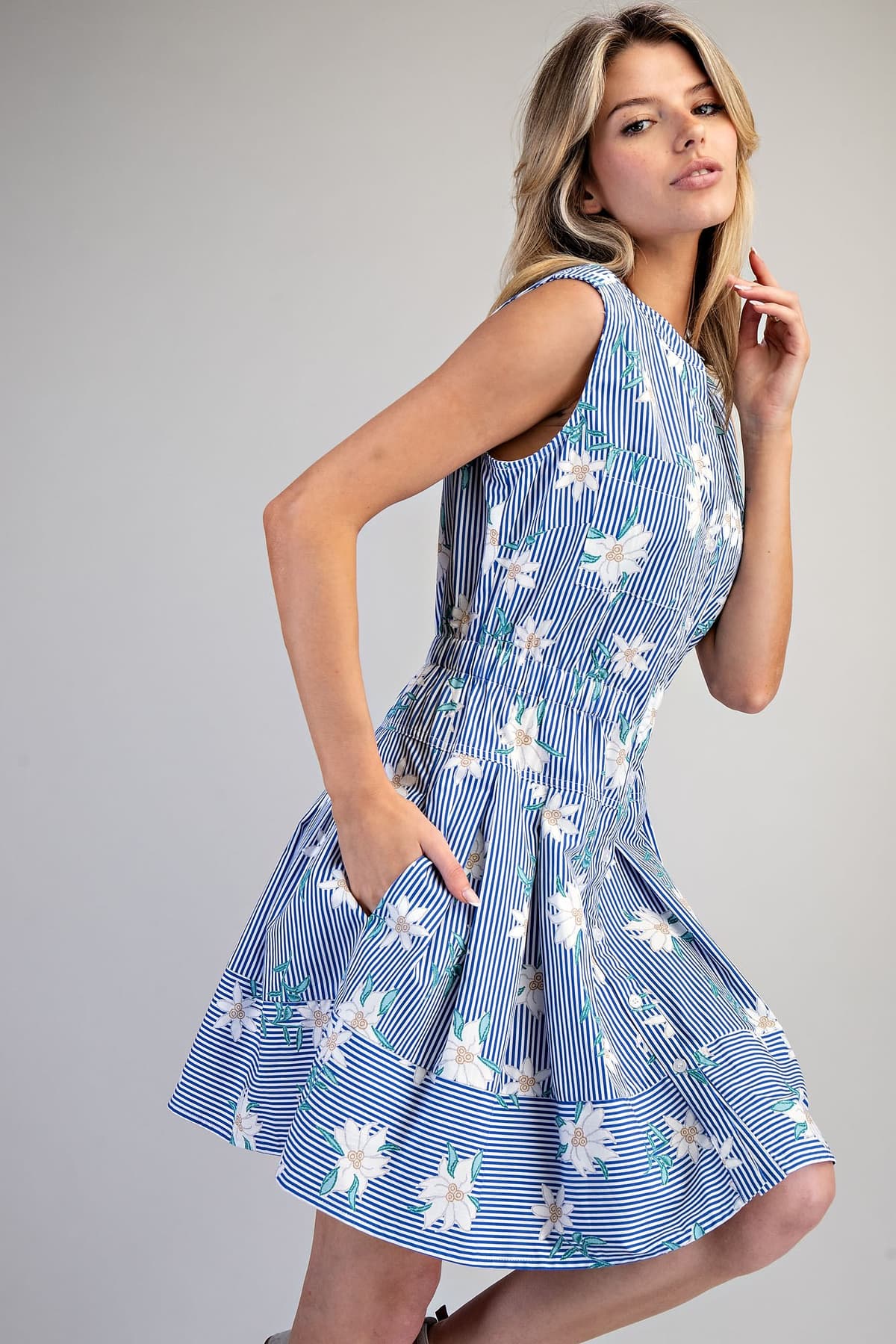 DK14690 - CORNFLOWER