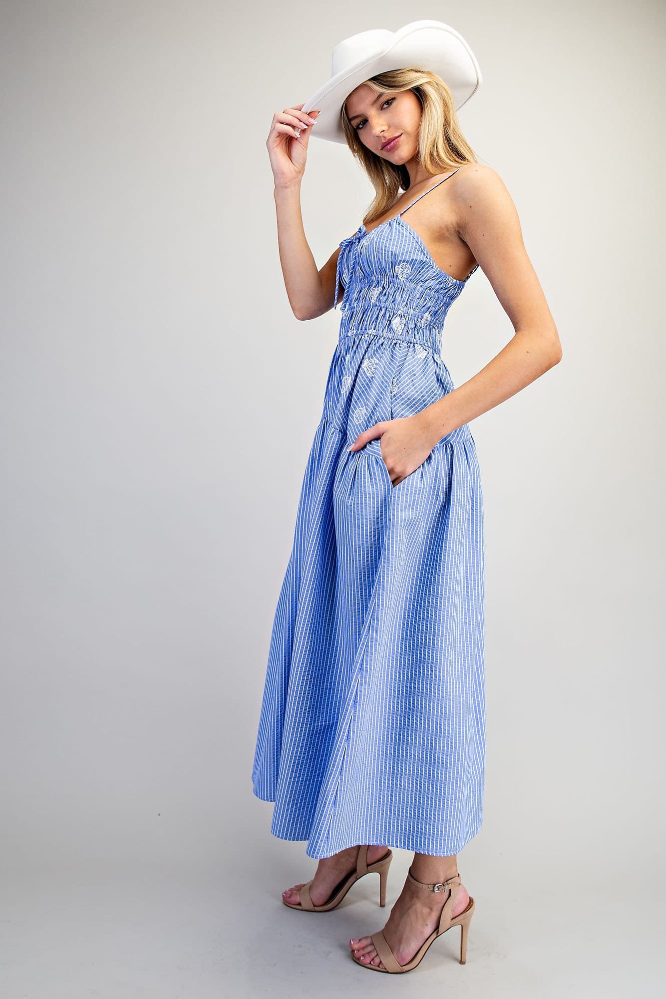 DH15352 - BLUE SHELL